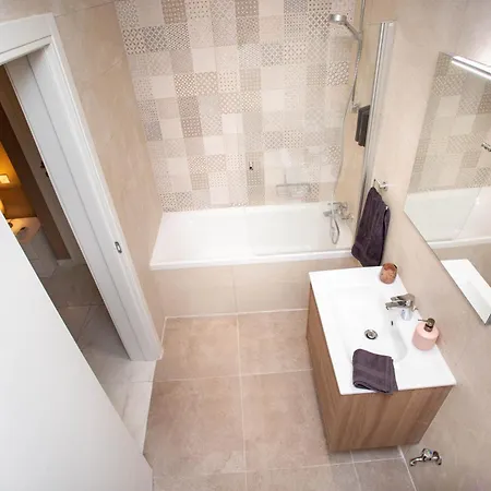 Luxury 3br Spinola Bay St Julians Apartment *