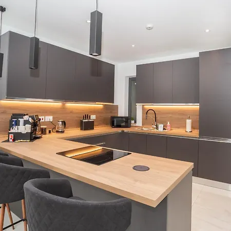 Luxury 3br Spinola Bay St Julians Apartment *