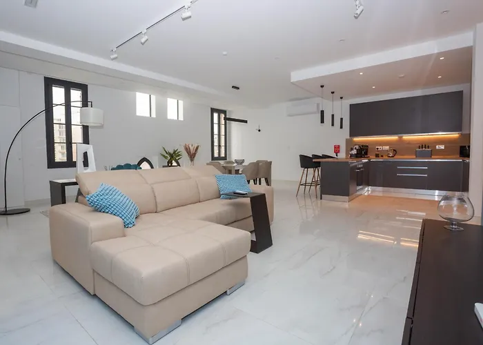 Luxury 3br Spinola Bay St Julians